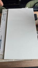 Wandtegel gezocht - 33 x 60 glans wit, Doe-het-zelf en Verbouw, Tegels, Nieuw, Ophalen of Verzenden, Minder dan 5 m², Wandtegels