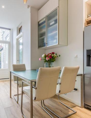 geborsteld stalen glazen eethoek 140 x 140 Metavorm beschikbaar voor biedingen