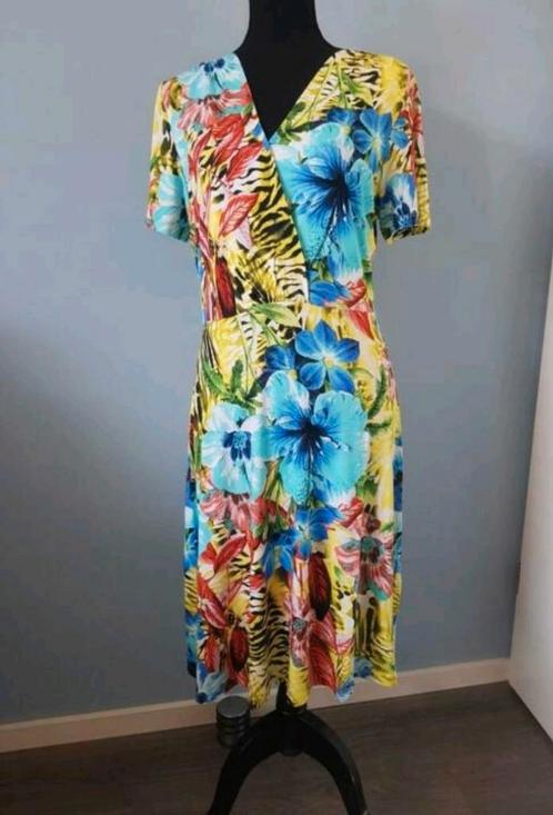 Nieuwe Smashed Lemon jurk met bloemenprint, maat M, Kleding | Dames, Jurken, Nieuw, Maat 38/40 (M), Overige kleuren, Knielengte