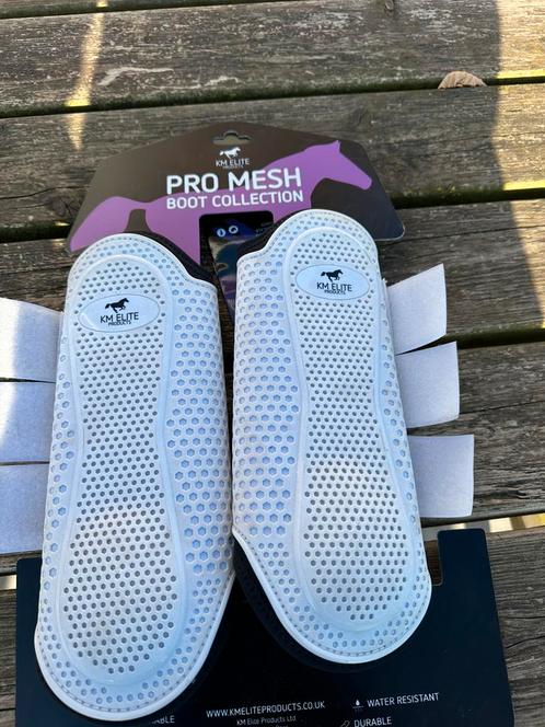 KM Elite Pro mesh hybrid boots maat L wit en maat M zwart, Dieren en Toebehoren, Paarden en Pony's | Beschermers, Zo goed als nieuw