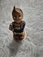 Hummel goebel little hiker vintage beeld, Verzamelen, Beelden en Beeldjes, Ophalen of Verzenden, Gebruikt, Hummel