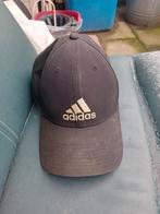 Adidas pet, Ophalen of Verzenden, Zo goed als nieuw