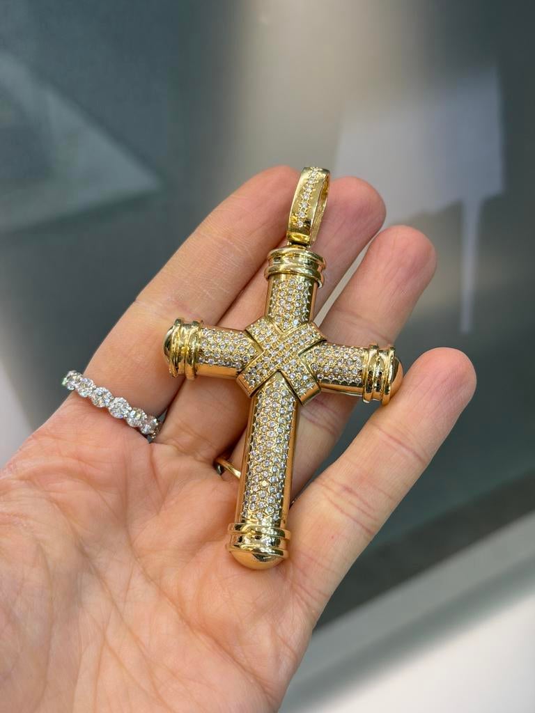 18KT Goud - 52 Gram - Hanger - Kruis - 2.5ct Diamanten