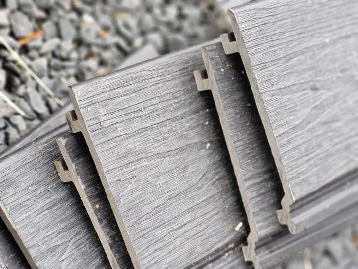 Composiet rabatdelen restpartij, nieuwstaat, Doe-het-zelf en Verbouw, Hout en Planken, Nieuw, Plank, Overige houtsoorten, Minder dan 200 cm