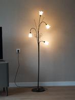 Hele mooie vloerlamp in nieuwstaat  met 4 tulpen kapjes, Ophalen, Zo goed als nieuw, Metaal, 150 tot 200 cm