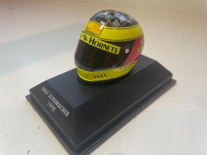 Helm Ralf Schumacher Jordan 1998 1/8, Verzamelen, Automerken, Motoren en Formule 1, Zo goed als nieuw, Auto's, Ophalen of Verzenden