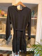 Zwart jurkje. één maat. Merk Fashion., Kleding | Dames, Jurken, Zwart, Maat 42/44 (L), Ophalen of Verzenden, Boven de knie