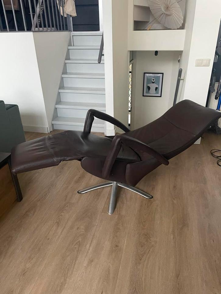 Geautomatiseerde Bruine Relaxstoel, Huis en Inrichting, Fauteuils, Gebruikt, Leer, 75 tot 100 cm, Ophalen
