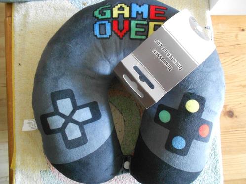 nekkussen GAME OVER, Huis en Inrichting, Woonaccessoires | Kussens, Nieuw, Grijs, Overige vormen, Ophalen