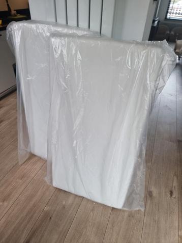 GRATIS 2x matrassen 60x120 gebruikt beschikbaar voor biedingen