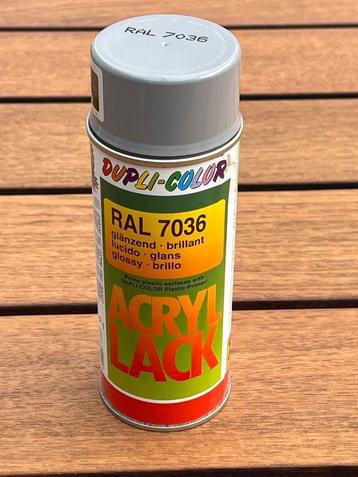 Dupli color spuitbus hoogglans RAL 7036 beschikbaar voor biedingen