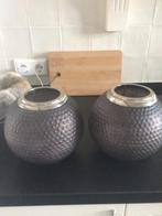 2 Windlichten van  Riverdale ( bruin glas), Huis en Inrichting, Woonaccessoires | Kandelaars en Kaarsen, Ophalen, Overige materialen