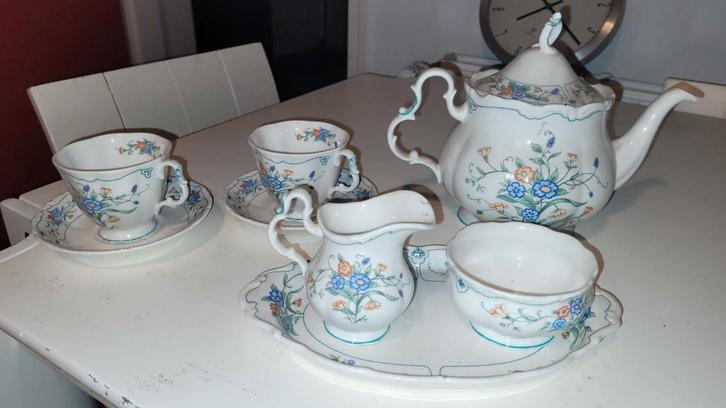 Royal Albert Hamblyn theeservies, Huis en Inrichting, Keuken | Servies, Gebruikt, Compleet servies, Overige stijlen, Porselein