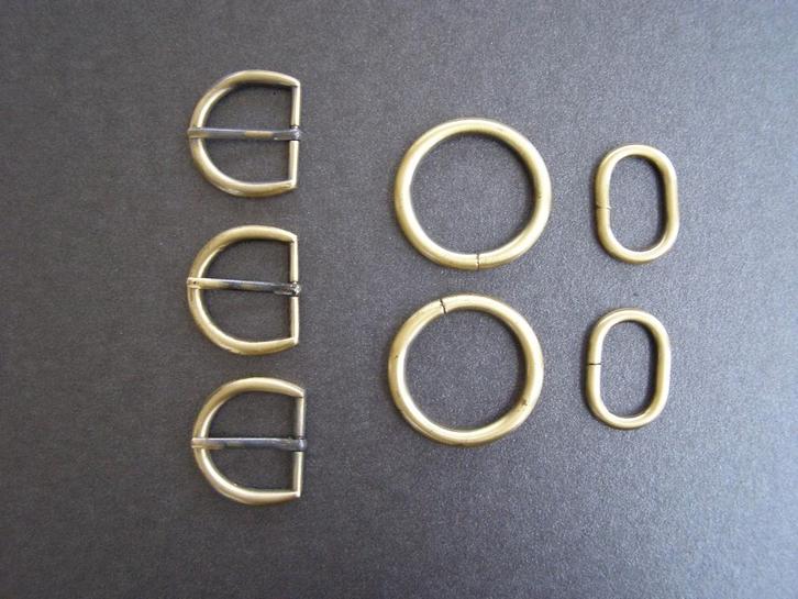 Metalen Gespen en ringen, koperkleurig, Hobby en Vrije tijd, Naaien en Fournituren, Gebruikt, Rits of Sluiting, Ophalen of Verzenden