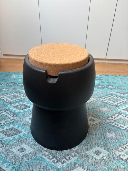Bubalou wijnkoeler / krukje voor buiten, Huis en Inrichting, Krukjes, Zo goed als nieuw, Ophalen