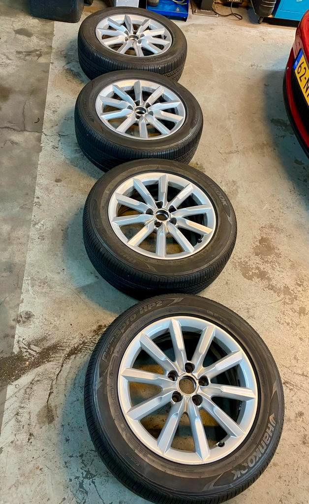Audi Q3 velgen compleet met banden, slotbouten en naafdoppen, Auto diversen, Overige Auto diversen, Ophalen