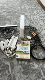 Wii Sports Bundle for 2 + HDMI connection for TV/Monitor, Spelcomputers en Games, Spelcomputers | Nintendo Wii, Ophalen, Zo goed als nieuw