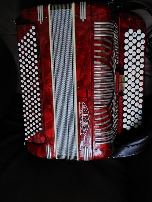 Zeer mooie accordeon Super B. Burini  castelfidardo-italie, Muziek en Instrumenten, Accordeons, Zo goed als nieuw, 120-bas, Overige merken