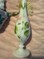 Opaline Vaasje met Bloemmotief, Ophalen of Verzenden