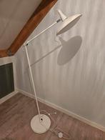 Mooie witte staande lamp - slank model, Ophalen, Zo goed als nieuw, Metaal, Modern
