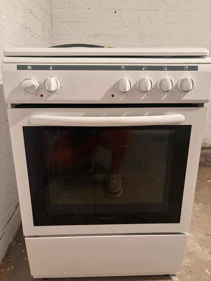 TEAB - zaterdag ophalen! Vestel Tarent Oven, Witgoed en Apparatuur, Ovens, Zo goed als nieuw, Vrijstaand, Oven, 45 tot 60 cm, Hete lucht