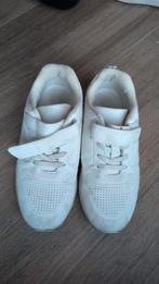 Bluebox Witte Sneakers - Maat 32, Kinderen en Baby's, Kinderkleding | Schoenen en Sokken, Ophalen, Gebruikt, Jongen of Meisje