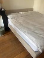 Bedframe beige - 180 bij 200 cm, Huis en Inrichting, Slaapkamer | Bedden, Ophalen, Beige, Tweepersoons, Zo goed als nieuw