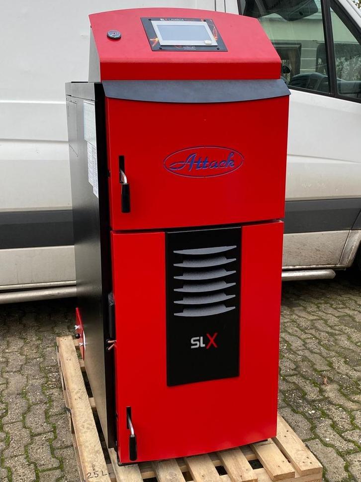 CV Houtkachel Merk - Attack SLX - 25KW Lambda NIEUW !!!!!!!, Huis en Inrichting, Kachels, Nieuw, Vrijstaand, Houtkachel, Hout