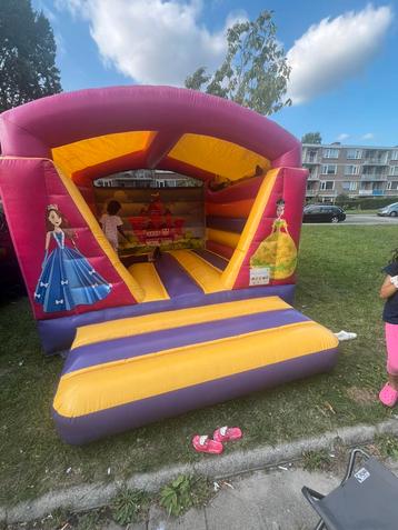 Springkussen prinses met dak te huur beschikbaar voor biedingen