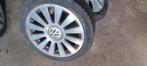 VW aluminium velgen met zomer winterinterbanden 215/45 R17, Auto-onderdelen, Banden en Velgen, Ophalen, Banden en Velgen, 17 inch