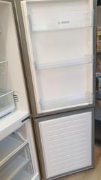 koelvries combi - Bosch - NoFrost - 3 vrieslades - grijs, Duitsland, 200 liter of meer, Nl-infocentrum-bosch@bshg.com, Met aparte vriezer