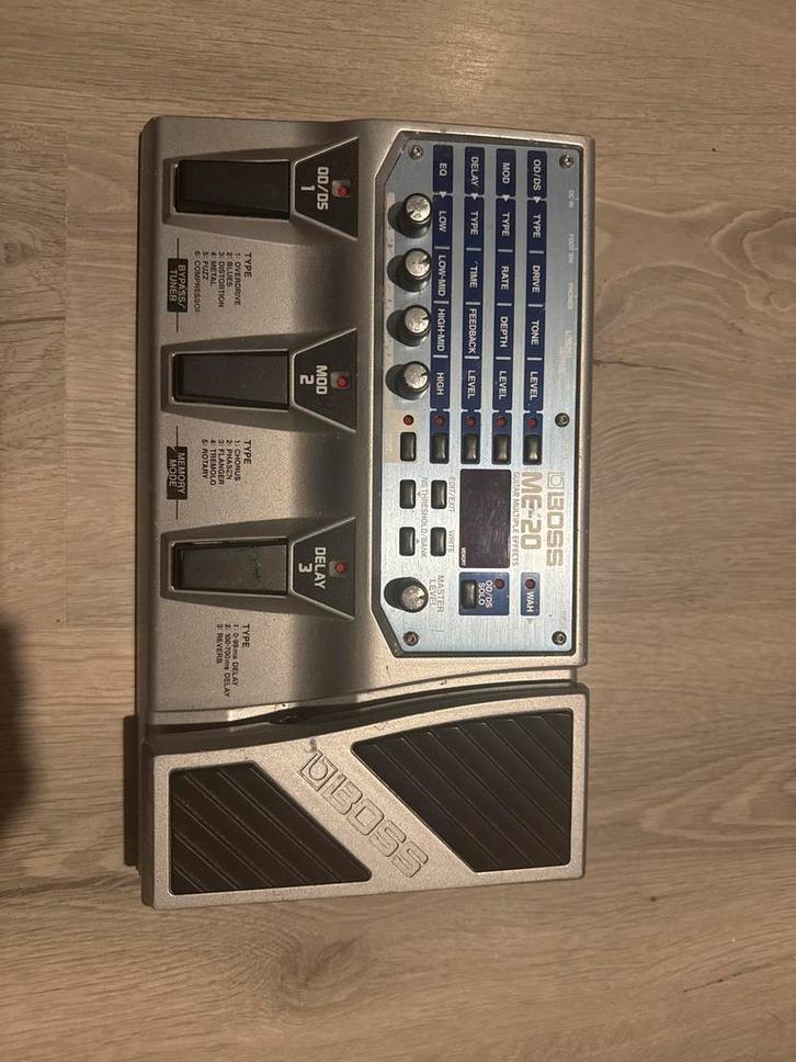 Boss ME-20 Multi Effect Gitaar Pedaal, Muziek en Instrumenten, Effecten, Gebruikt, Multi-effect, Ophalen of Verzenden