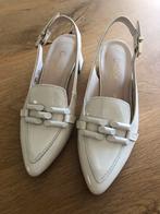 Gabor pump maat 4 (37) lak offwhite zgan!, Kleding | Dames, Trouwkleding en Trouwaccessoires, Ophalen of Verzenden, Zo goed als nieuw