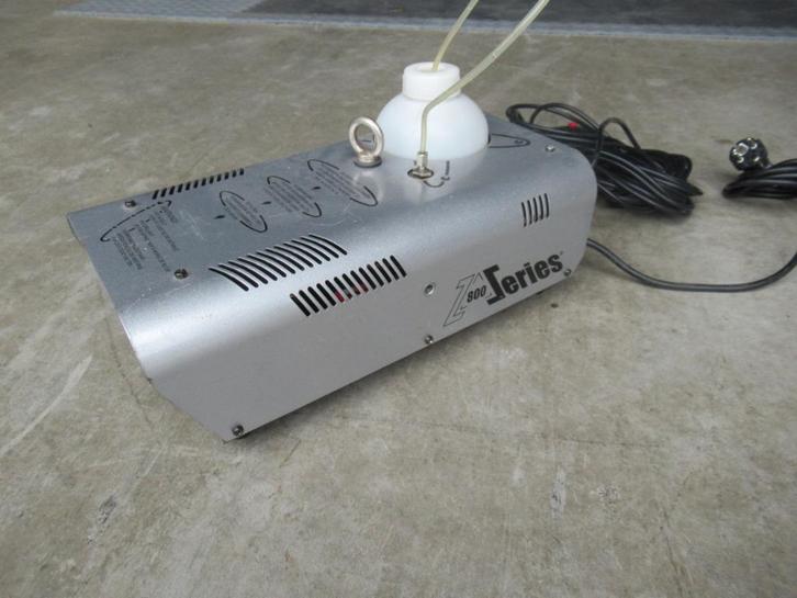 3178	;	Antari Z800	;	"Rookmachine,, Muziek en Instrumenten, Licht en Laser, Zo goed als nieuw, Rookmachine, Ophalen of Verzenden