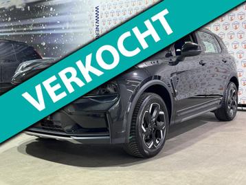 Lynk & Co 01 1.5 Black Edition PANO/CAMERA/AUTO-PILOT/MEMORY beschikbaar voor biedingen