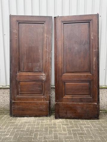 Prachtige antieke eiken garagedeuren 114 x278 per deur beschikbaar voor biedingen