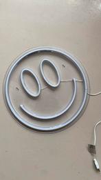 Gele smiley neon led lamp geel sign funky lampje wand leuk, Kunststof, Ophalen of Verzenden, Zo goed als nieuw, Smiley