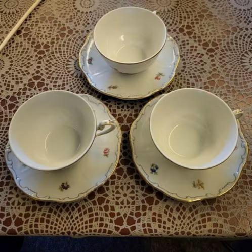 3 x theekoppen met schotel., Antiek en Kunst, Antiek | Servies los, Ophalen of Verzenden