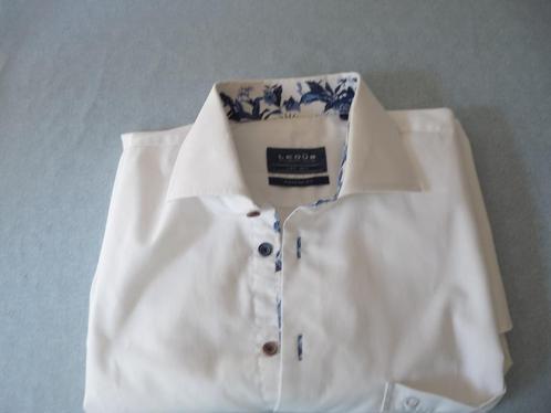Stralend wit overhemd met blauwe bloemenbies van Ledub 44, Kleding | Heren, Overhemden, Zo goed als nieuw, Halswijdte 43/44 (XL)