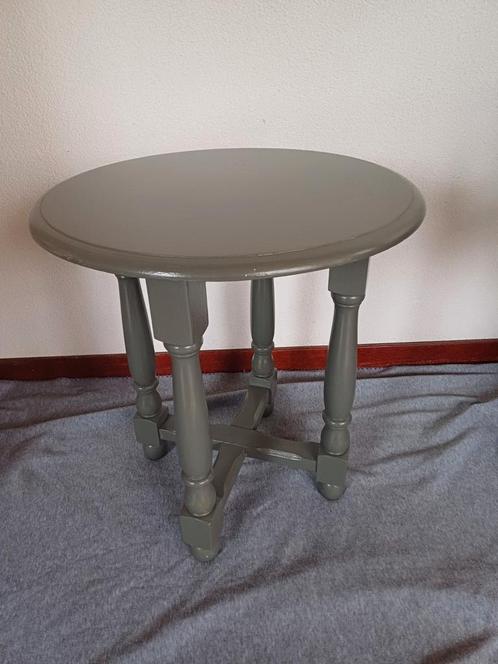 Houten bijzettafel, Huis en Inrichting, Tafels | Bijzettafels, Gebruikt, Rond, 45 tot 60 cm, Minder dan 55 cm, Hout, Ophalen