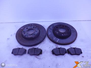 E-KLASSE W124 GEKOELDE REMSCHIJVEN BLOKKEN VOOR A1244211612 beschikbaar voor biedingen