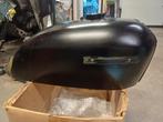 Honda CB750 K2 Tank met zijdeksels., Motoren, Ophalen of Verzenden
