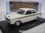 Ford Cortina Lotus 1963 Wit / Groen 1/18 MCG, Ophalen of Verzenden, Nieuw, Auto, Overige merken
