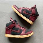 Nike Dunk High SB Destroyer sneakers antra/bordeaux maat 41, Kleding | Heren, Schoenen, Ophalen of Verzenden, Zo goed als nieuw