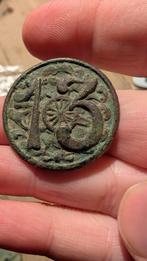 Grote knoop of medaille uit Napoleon tijd? Bodemvondst, Ophalen of Verzenden, Overige landen