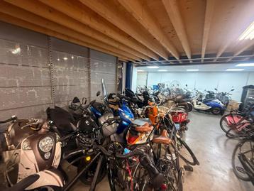 partij A merk scooters 16 stuks  beschikbaar voor biedingen