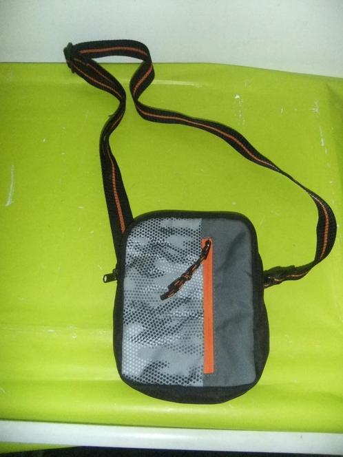 OPRUIMING! NU €0,95! TAS, Sieraden, Tassen en Uiterlijk, Tassen | Damestassen, Gebruikt, Ophalen