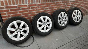 Originele Volkswagen Polo Velgen met Zomerbanden 5x100 beschikbaar voor biedingen