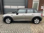 Mini Cooper Business 2017 | 103.058 km NAP | Navi | Cruise, Gebruikt, Met garantie (alle), 49 €/maand, Origineel Nederlands