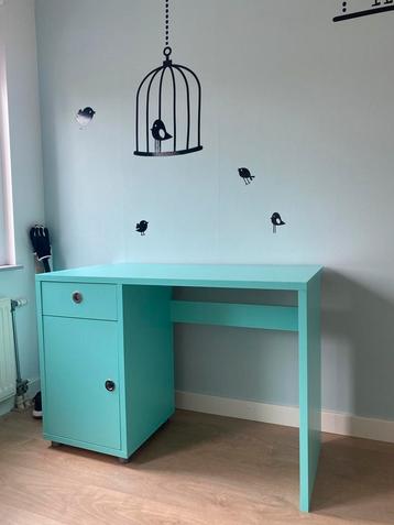 Bureau 75x110x55 cm beschikbaar voor biedingen